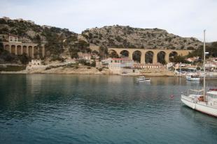 Calanque de la Redonne and the viaduct