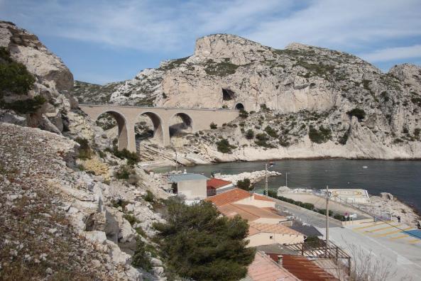 The calanques, its cabins, its viaduct