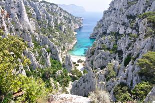 Calanque d'En-vau vue depuis le chemin de Castelviel