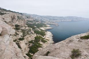 Falaises de l'Escu, corniche du Pêcheur et îlot de la Mélette