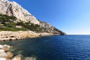 Calanque de Morgiou vers les pierres tombées