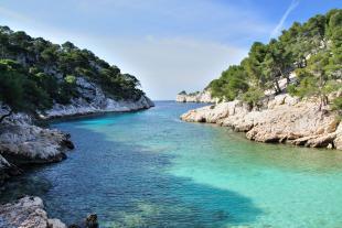 Centre de la calanque de Port pin