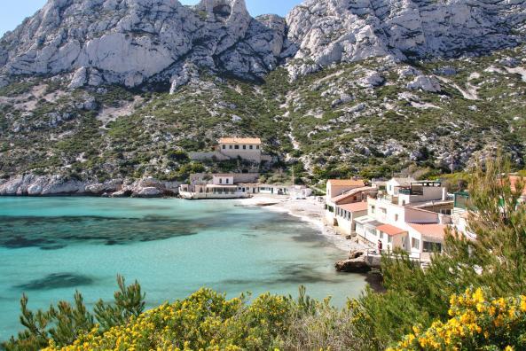 Sand Beach of the calanque de Sormiou