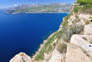 Vue sur la presqu'île de Cassis