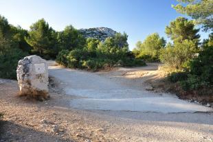 Croisement pour aller à Morgiou