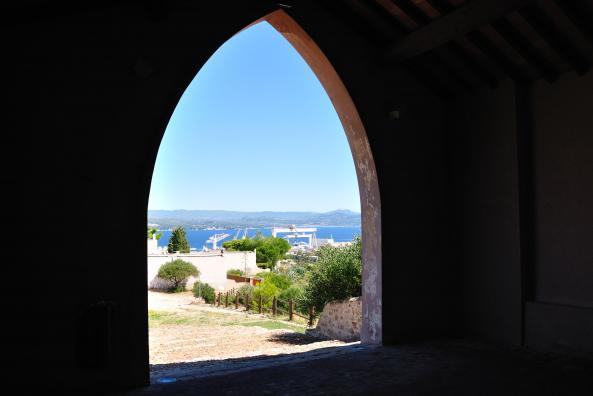 Vue sur la Ciotat depuis le parvis