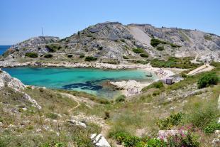 Calanque Saint Estève et le fort Ratonneau